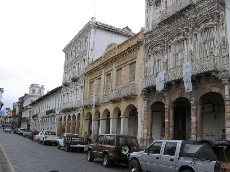 Cuenca. Um die Plaza de Armas.