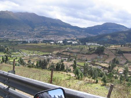 Die Pan-Amerika nach Norden.
Bei Otavalo.