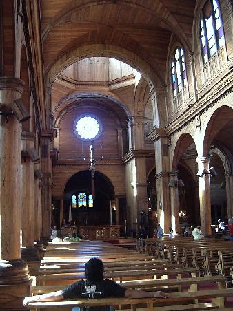 In der Kirche von Castro.