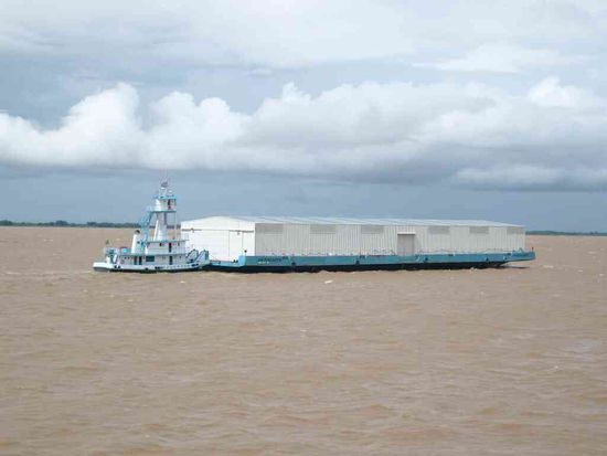 Ich spreche natuerlich von der Fabrikhalle. Was sonst?