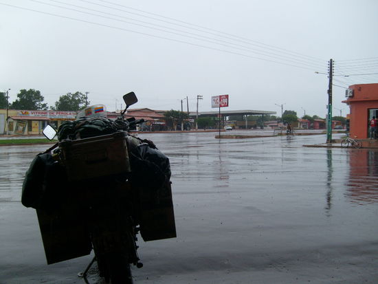 von Sao Luis nach Caxias. Regenpause.