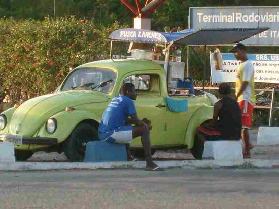 Kaefer als Verkaufswagen umgebaut.