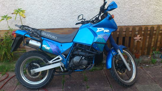 Suzuki DR 650 RE Bj.1993. 35.000km.