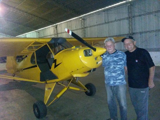 Pablo hat sich einen Traum erfüllt. Mit diesen Typ von Flugzeug hat er vor 35 Jahren den Flugschein gemacht.