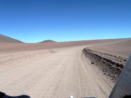 Auf dem Weg zu dem Geysir El Tatio.
4.300 m.