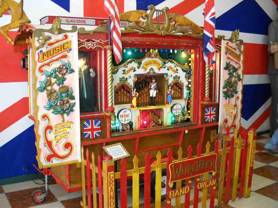 Schöne alte Wurlitzer Orgel.