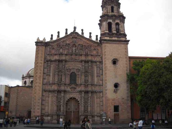 San Luis Potosi. Dom