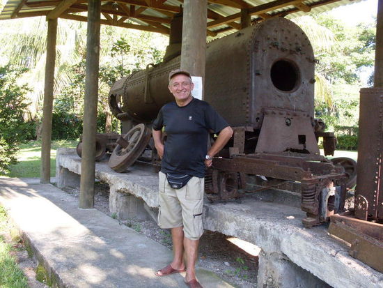 Reste einer alten Lok.