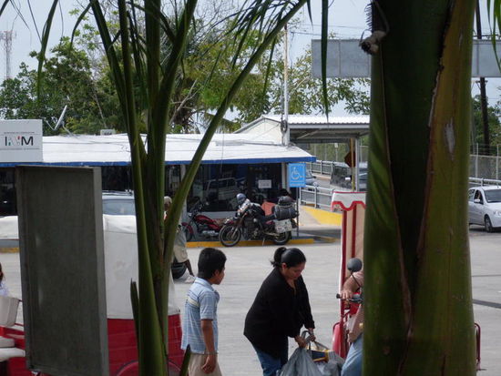 Grenzuebergang Belize - Mexiko