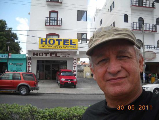 Cancun: Hotel ist in der Naehe von Cruzero. 20,-- US$ die Uebernachtung.
