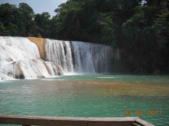 Agua Azul (blaues Wasser)