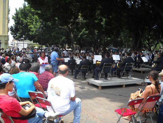 Oaxaca. Konzert im Zentral Park (Zocalo)