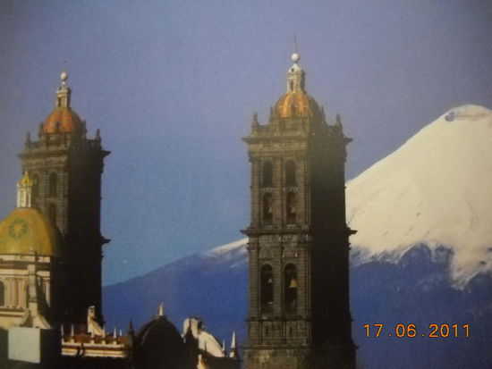 La Cadetral mit Vulkan Popocatepetel.