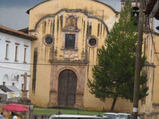 Patzcuaro, Templo de la Compania de Jesus.