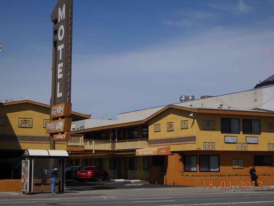 Motel  Geary Parkway