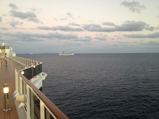 ja wir kommen den Bahamas näher , da gibt's schon mal Stau