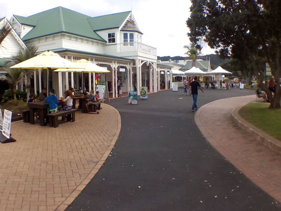 Whangarei, Haren und Promenade.
