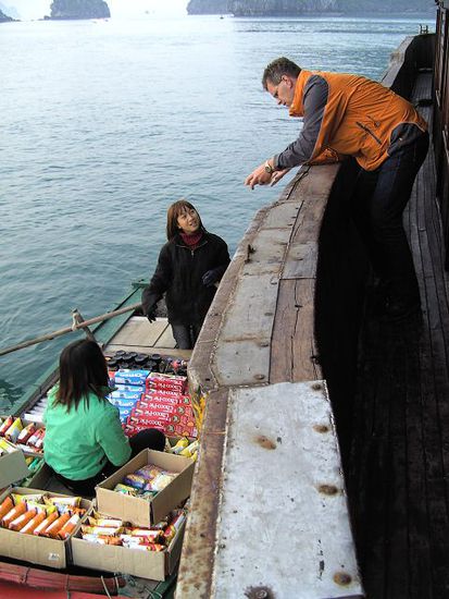 Halong Bucht. Hast du Bier?