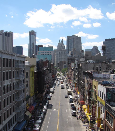 Blick von der Auffahrt der Manhattenbrigde auf Chinatown
