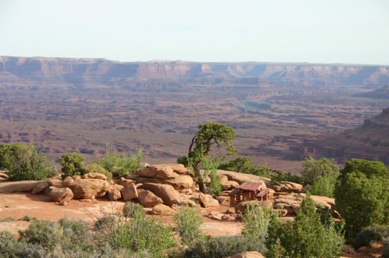 "Needles Overlook" und der vielleicht beste Picknicktisch der USA