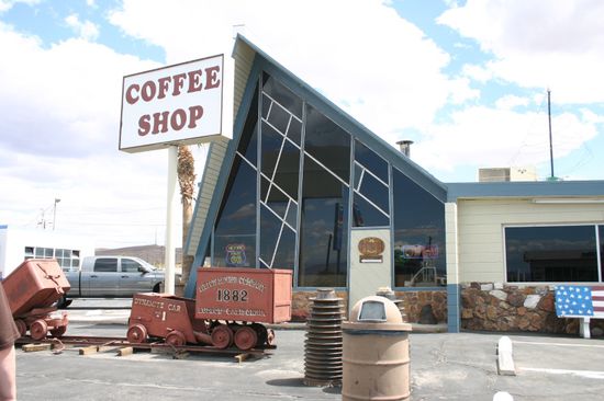 Coffee Shop in Ludlow - mitten in der Wüste