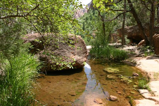 Der Middle Emerald Pool
