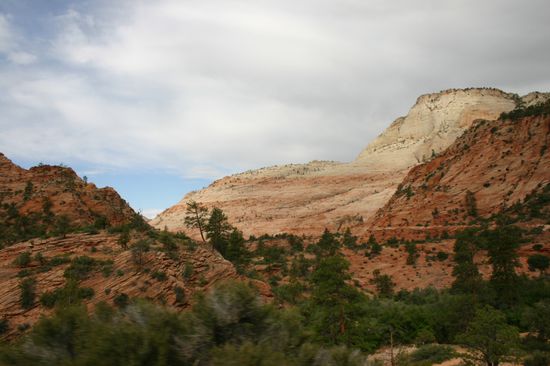 Fahrt durch eine Wunderwelt aus Felsen