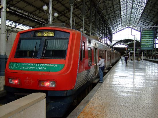 Unser Zug nach SINTRA wartet schon!