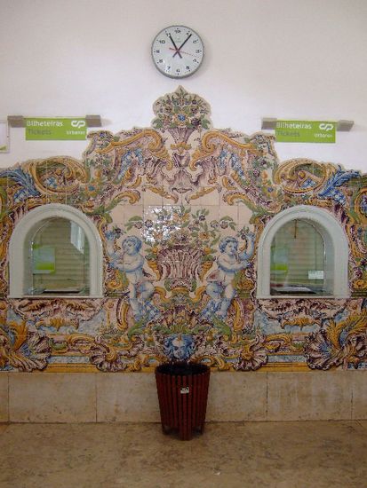 Ticketschalter mit wunderschönen AZULEJOS