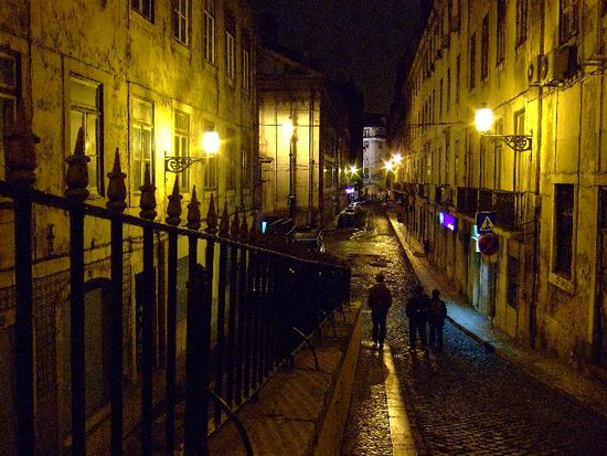Unterwegs zum Bahnhof am Hafen