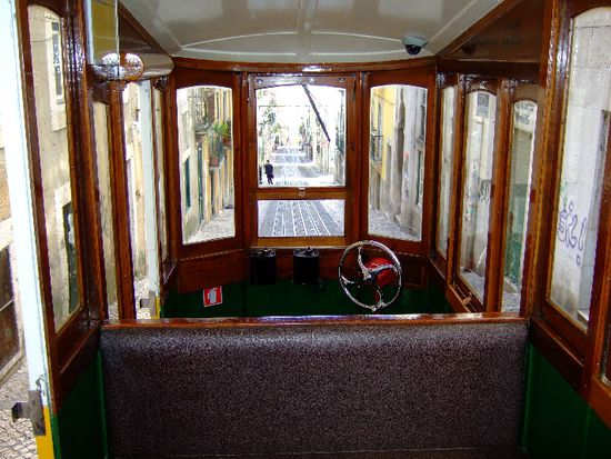 Innenleben des "ELEVADOR DA BICA"