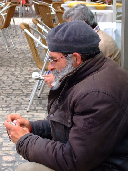 Bettler / Strassenhändler / verwirrte Menschen