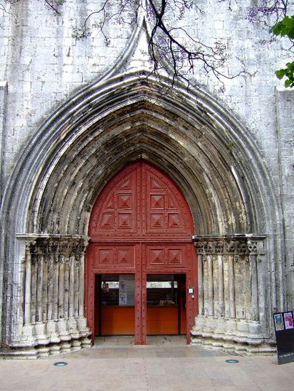 Eingangstor zur INGREJA DO CARMO