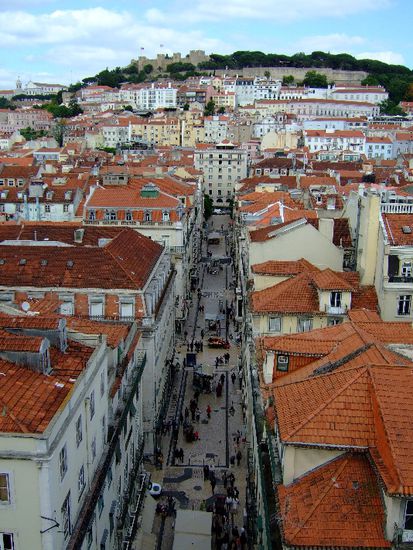 Die Strasse unter dem ELEVADOR DE SANTA JUSTA
