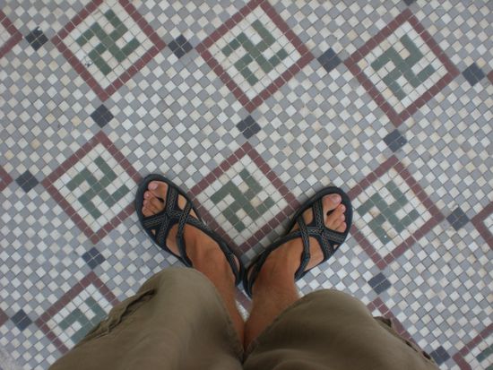 Auf den ersten Blick ganz schön krass, sind aber nur Sonnenzeichen!!!