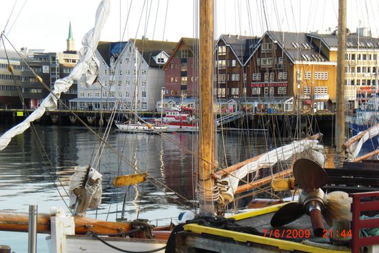 Blick von der Hafenmole auf den Hafen.