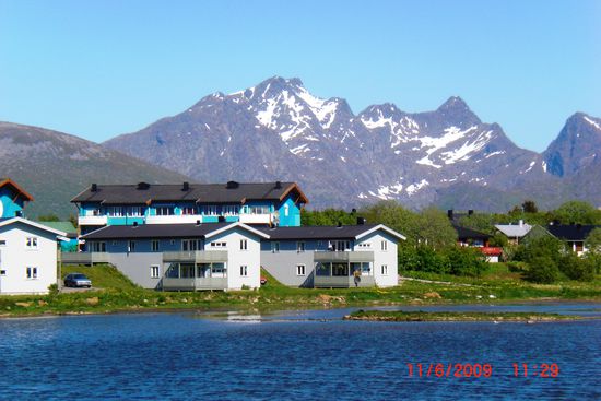 Leknes - zweitgrößte Stadt der Lofoten