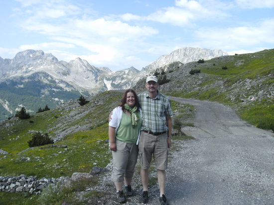Die Autoren auf 1.660 m Höhe, am Thora-Pass
