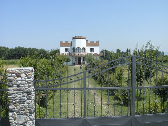 "Normales" Privathaus in Tala