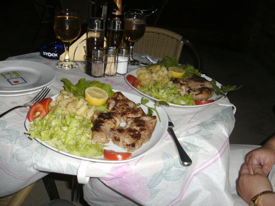 Unser Abendbrot im Keshtjella Margarita