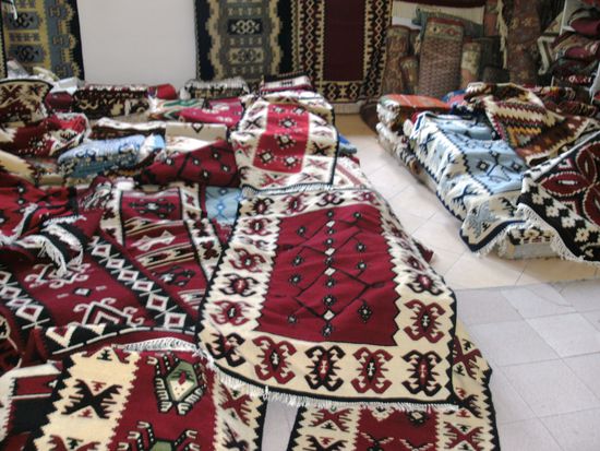 Beim Teppichhändler