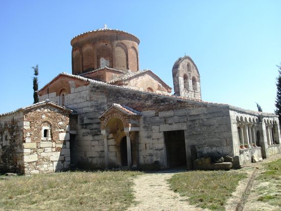 Neben dem antiken Areal gibt es noch eine orthodoxe Kirche aus dem 14. Jahrhundert