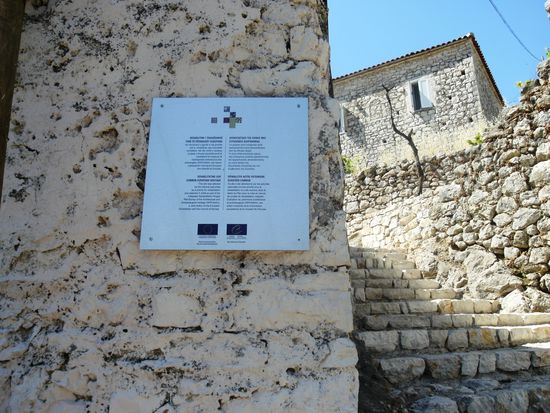 "Rehabilitating our Common European Heritage" - auch in Albanien fühlt man sich - zu Recht - als Europäer, auch wenn es bis zum EU-Beitritt bestimmt noch eine ganze Weile dauern wird.