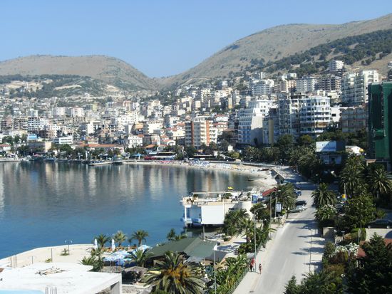 Saranda im Abendlicht