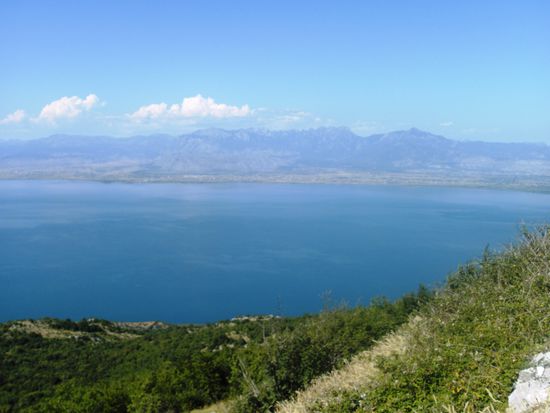 Shkodra-See, im Hintergrund die Albanischen Alpen, einer der Höhepunkte zu Beginn unserer Reise