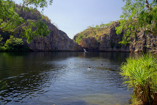 .....eine Erfrischung ist ab und an einfach notwendig. Sieht gar nicht so trocken aus hier, oder? Na dann schaut mal weiter....