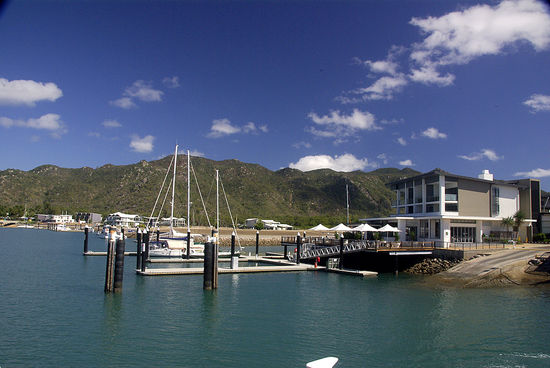 ...der Fährhafen. Putzig, gell...???