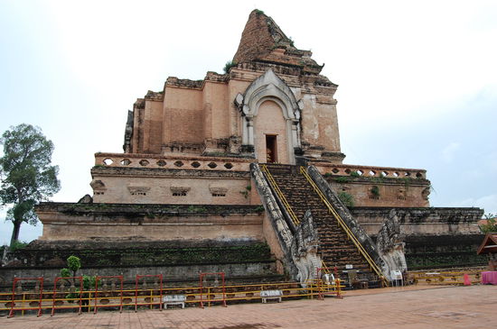 Vor 500 Jahren durch ein Erdbeben zerstoert.