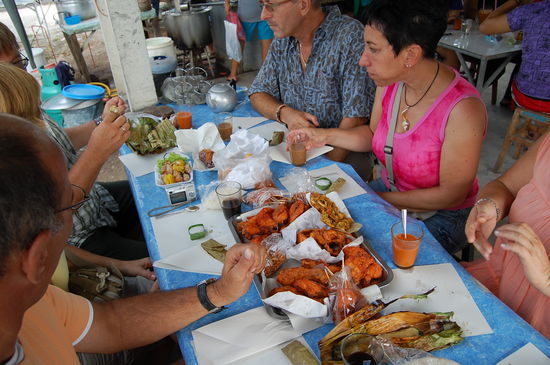 Frühstück am Mittwochsmarkt in Khanom