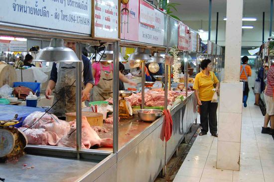 Markt - Schweinefleischabteilung 